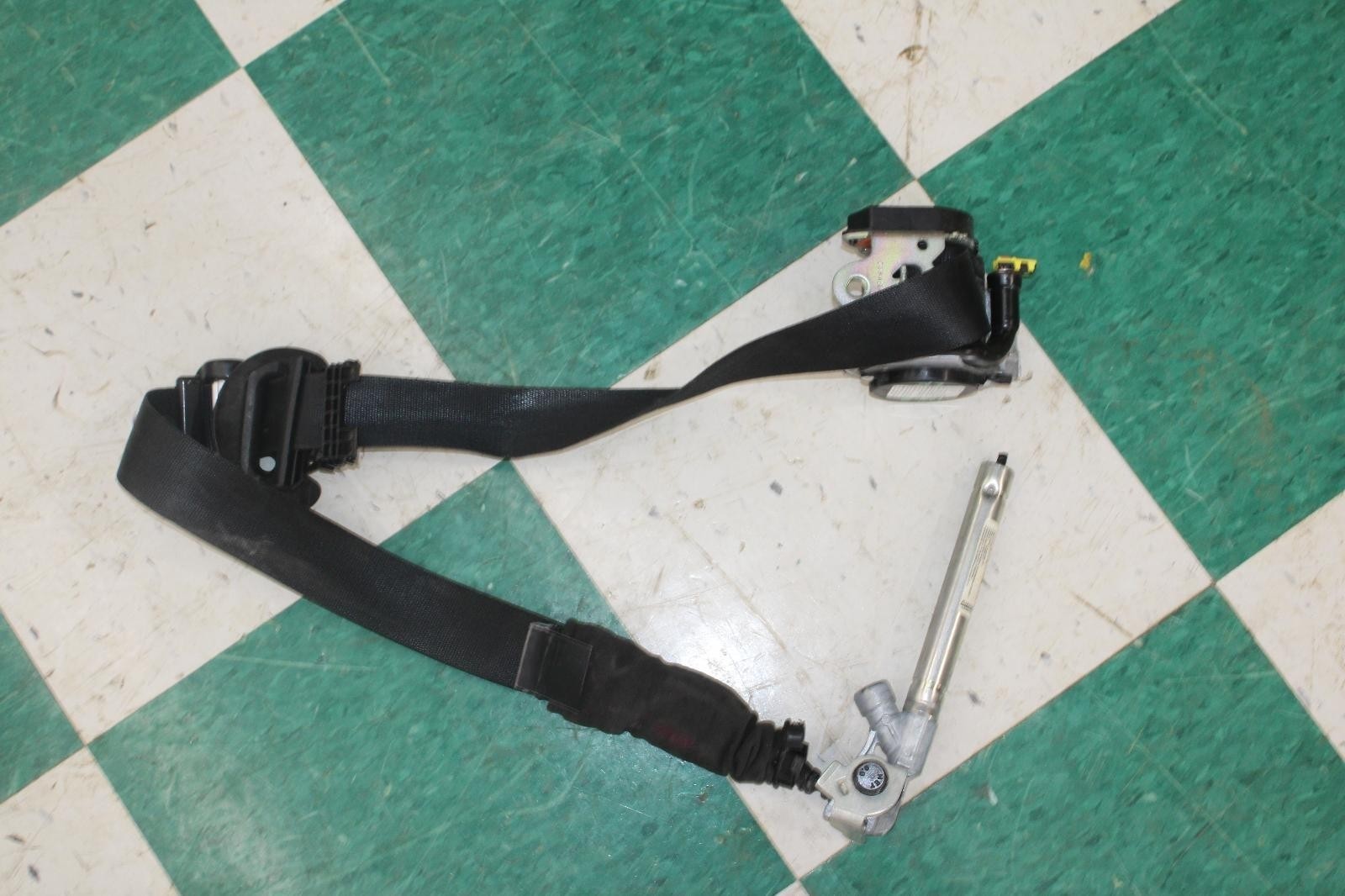 14-22 MASERATI GHIBLI Black Front Driver Left LH LF Side Seat Belt Retractor OEM