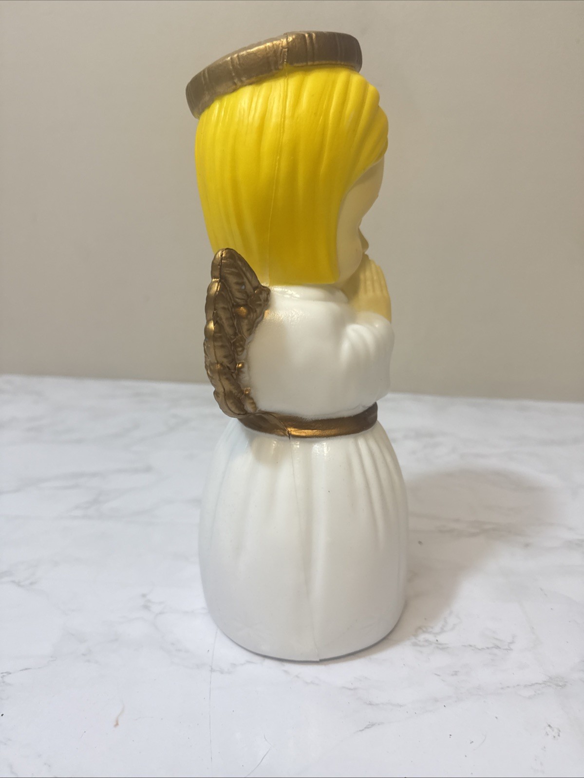 CHRISTMAS HOLIDAYS 11 INCH BLOWMOLD ANGEL LIGHTS UP DESK OR TABLETOP