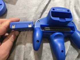 Lot of 7 Nintendo 64 & 1 NES VINTAGE Controllers.NES Controller In Untested