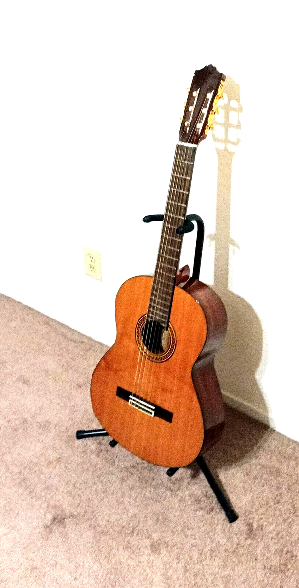 MINT Yamaha CG 151C Classical guitar, NICE Exotic African Rosewood