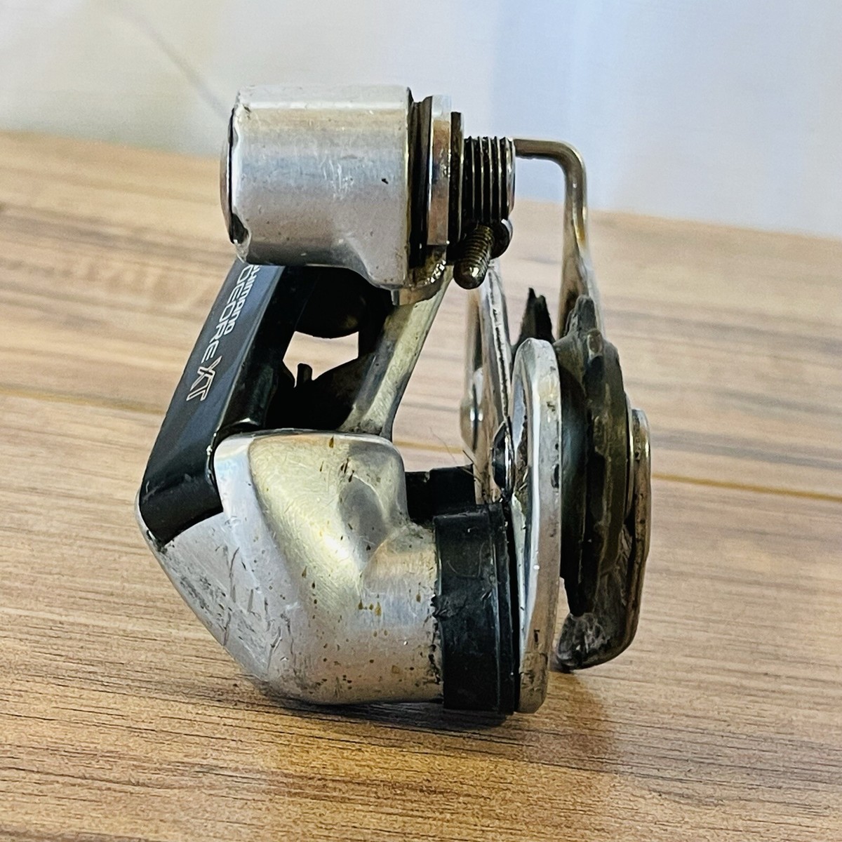 Used Shimano Deore XT RD-M735 Short Cage Rear Derailleur 7 Speed