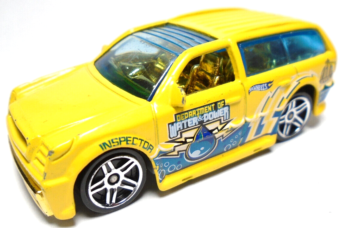 2002 HOT WHEELS BOOM BOX DEPT OF WATER & POWER YELLOW 2 7/8" DIECAST