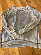 Womans Green Tea lightweight crewneck medium Excellent