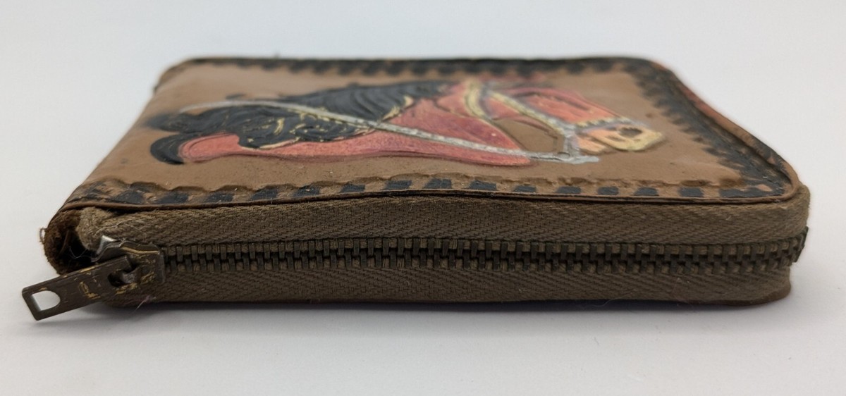 Vintage Genuine Leather Horse Wallet Surrounded Zipper Closure