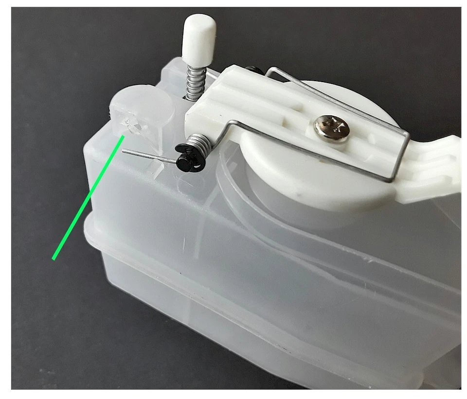 Vintage RC Car Kyosho 92102 125cc Fuel Tank Mega Force *SEE-PICS / Descp B4Buy - Image 3 of 4