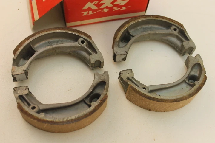 REPUESTO ZAPATAS DE FRENO HONDA CR125 SL100 SL125 TL125 XL100 XR75 NUEVO # 43120-331-670 Foto 3 de 4