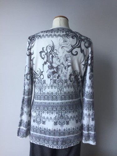 Madeleine. Pullover. BW/Viscose/Cashmere. . Gr. 40/42. Glitzer. weiß/grau - Bild 16 von 19