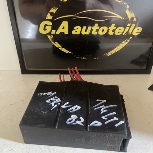 Opel Meriva Sicherungskasten Batterie  90589541  90 589 541