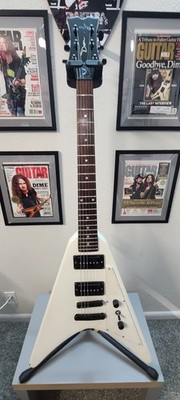 Dean V  Relic With P90 Humbuckers And Custom Set Neck And Paint! Awesome  