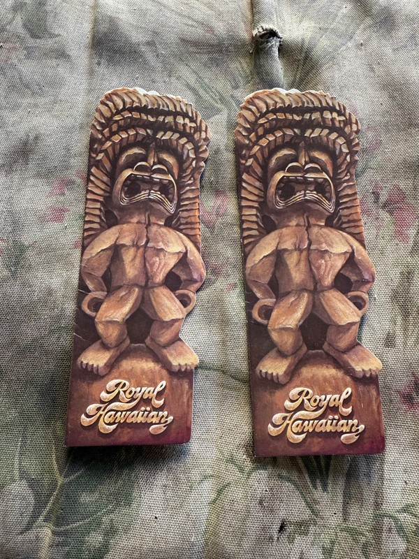 United royal Hawaii book box, stiff cardboard