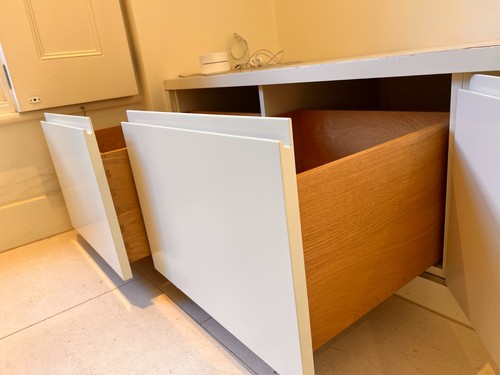 Large Built in Joinery Cupboards - Picture 15 of 22