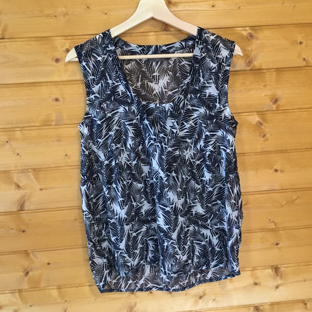 Ichi Navy Sleeveless Chiffon Blouse Size S 44cm Bust 63cm Length