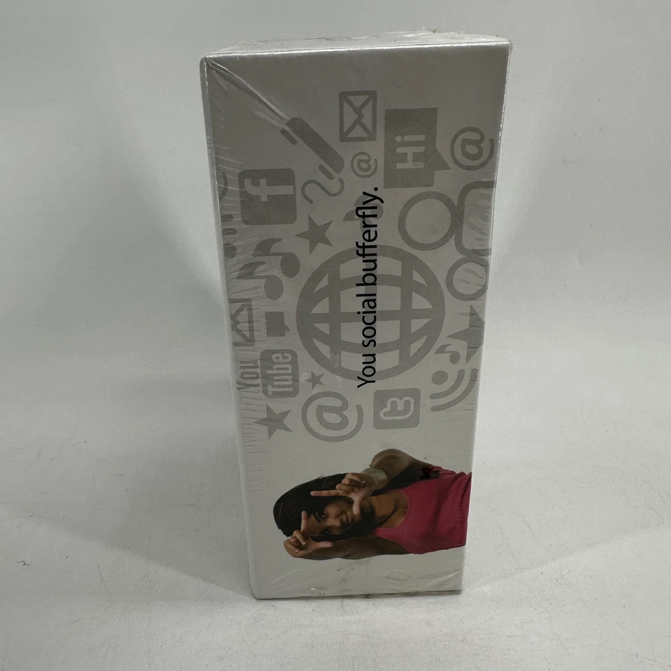 ipico Hand-held Projector for iPod iPhone Portable 960x540 Social Media Tool New - Image 2 of 4