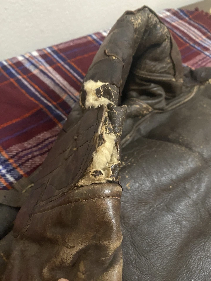 Chaqueta de piel de oveja de aviador An-J-4 vintage de la década de 1940 talla 38 cuero aerodinámico Foto 3 de 4