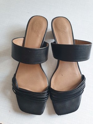 Damen Sandalen Schwarz Gr: 41  puy
