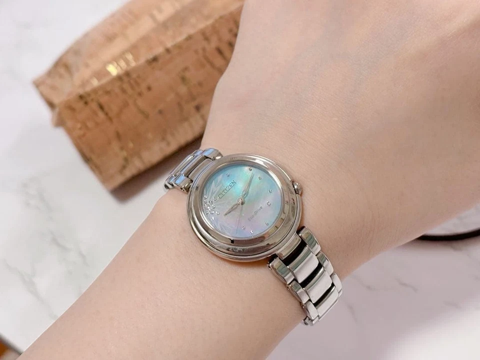 Reloj para mujer CITIZEN PRINCESS serie Frozen IIEM0580-58N Elsa Frozen Disney Foto 4 de 4