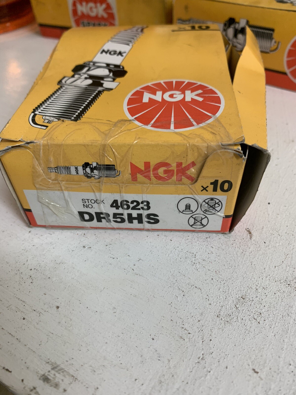 Genuine NGK 4623 DR5HS Standard Single  Plug OEM