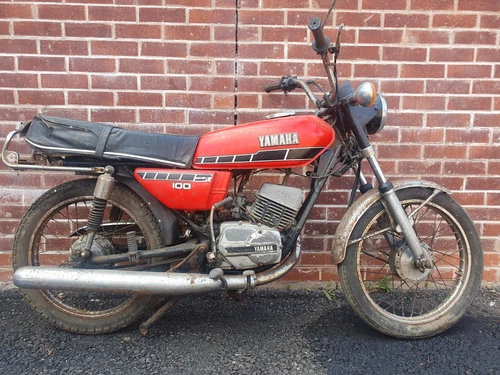 YAMAHA RS100 1978 LIKE RS 125 BARN FIND MATCHING NUMBERS TAX EXEMPT TWO STROKE - Picture 1 of 20