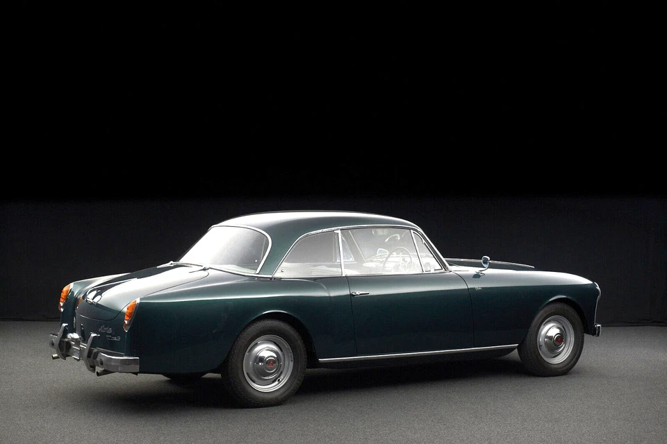 1/43 MATRIX 1957 ALVIS TC108G COUPE BY GRABER N/SPARK N/NEO N/BOS N/SMTS - Image 4 of 4