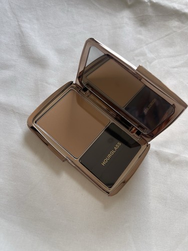 Hourglass Vanish Airbrush Pressed Powder Translucent Tan 10.5G NEW* Rp £57 - Picture 3 of 9