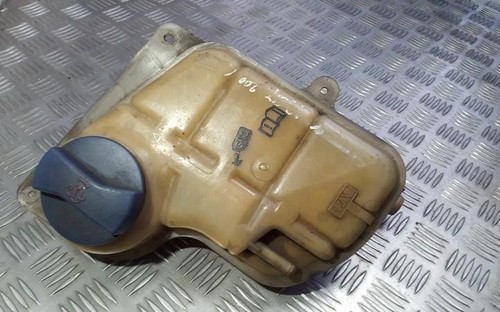 8D0121403J Überlauf Ausgleichsbehälter  Volkswagen Passat DE372810-32