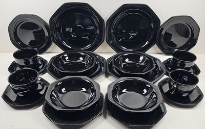 (4) Martha Stewart Black Beaded Border 5 Pc Place Setting Vintage Emboss MSE Lot