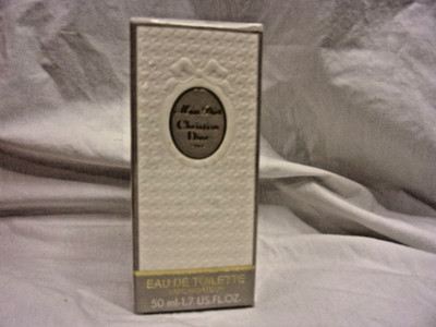 VINTAGE MISS DIOR EAU DE TOILETTE CHRISTIAN DOIR 1.7oz/50 ML FRANCE SEALED