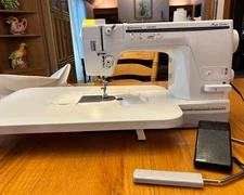 Husqvarna Viking Mega Quilter high speed sewing machine