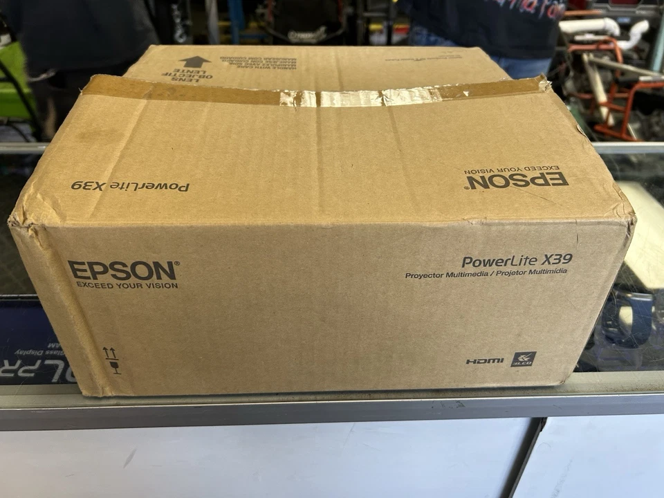 NEW Epson PowerLite X39 3LCD Projector 3500 ANSI HD 1080p HDMI w/Remote FREE S&H - Image 3 of 4