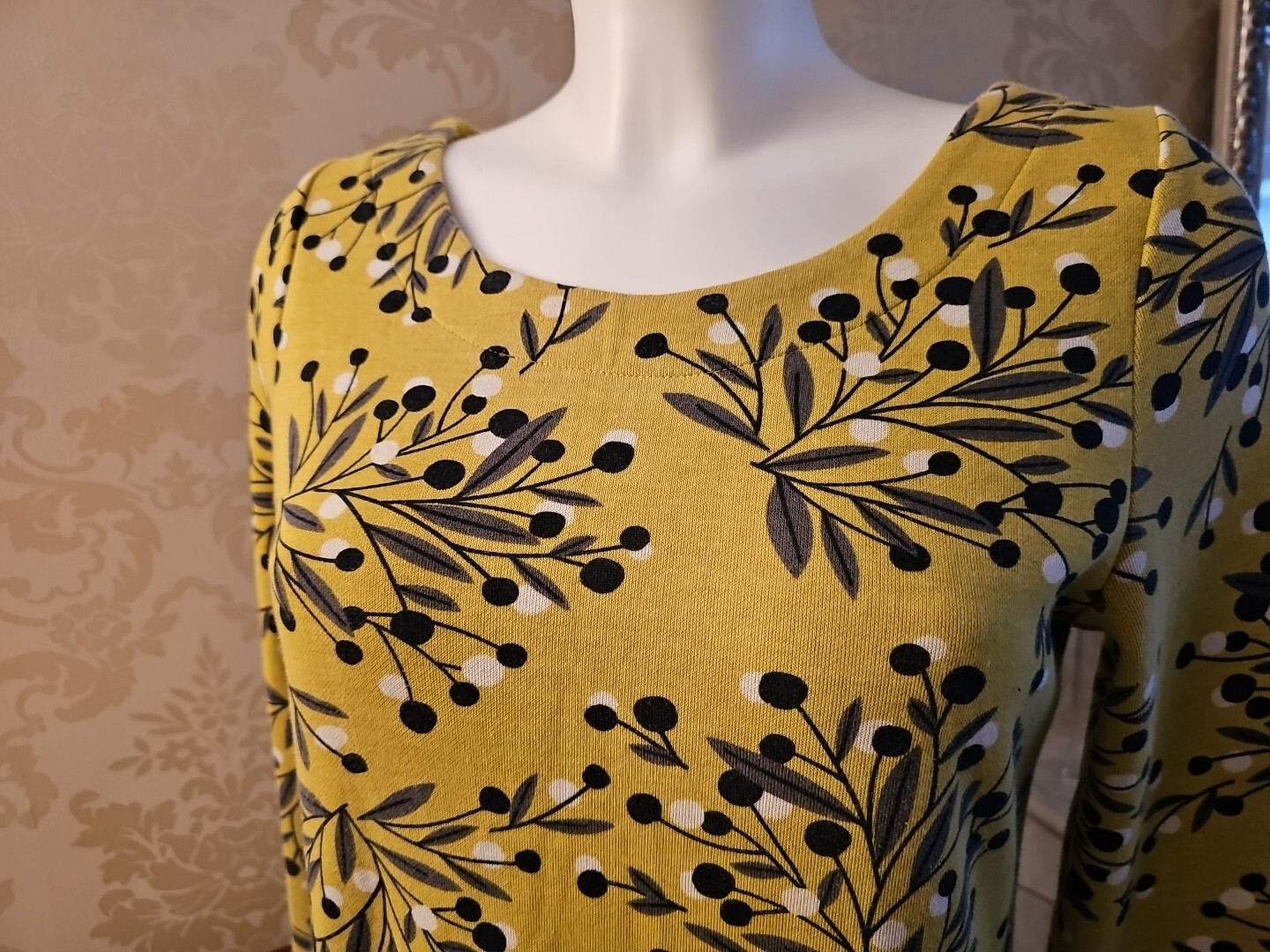 ●WHITE STUFF●Chartreuse Green~Olive Pattern~Long … - image 10