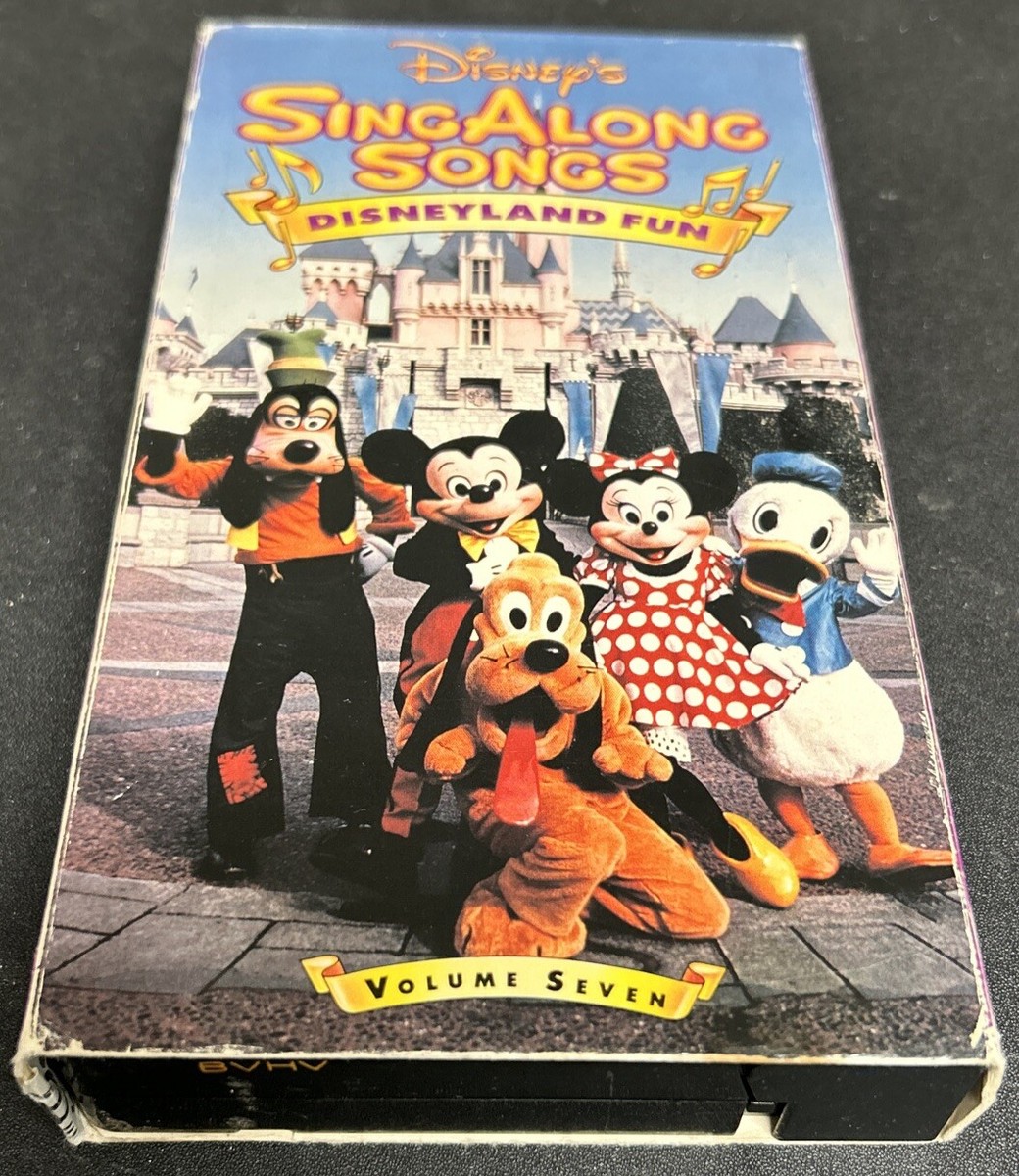 Disney's Sing-Along Songs Disneyland Fun Vol 7; It's A Small World