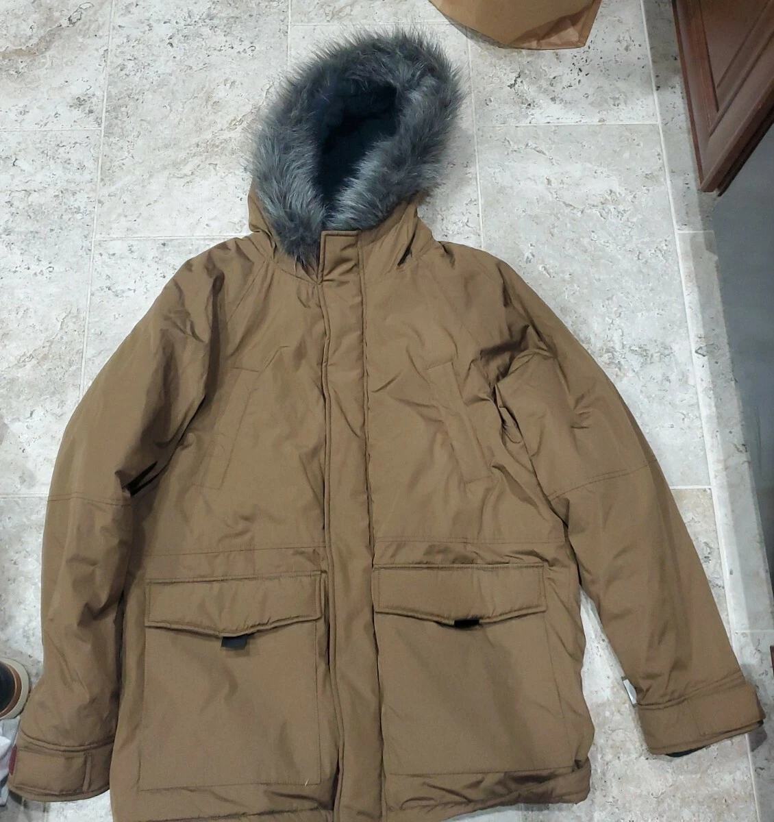 GORGEOUS NEW WITH TAGS URBAN OUTFITTERS BROWN FUR PARKA JACKET