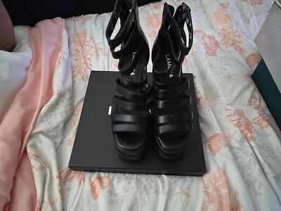LaModa Strappy Platform Sandals Size US6