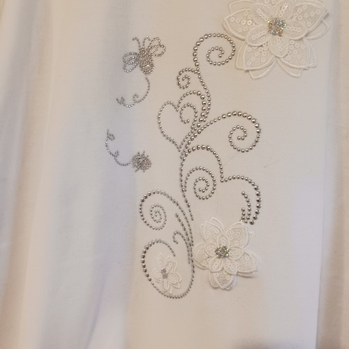 New XL Bee Heart Studded Flower Applique Sweatshirt Pullover Top Grandma Gift - Picture 2 of 8
