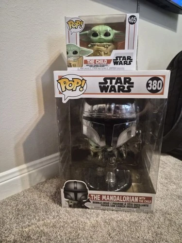 Funko Pop!  Jumbo 10-inch Star Wars: The Mandalorian Chrome Figure #380 &child