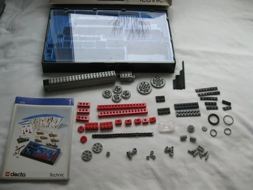 Vintage Lego Dacta 1032 Technic partial set in box with 1033 cards (#4 missing)