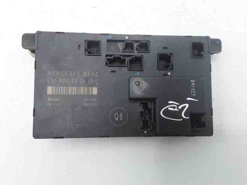 MERCEDES-BENZ E W211 Türsteuergerät vorne rechts 2118207526 3.00 25464908