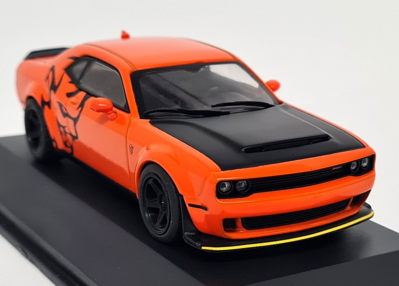 Solido 1/43 Dodge Challenger SRT Demon V8 6.2L 2018 Oran Diecast Scale model car