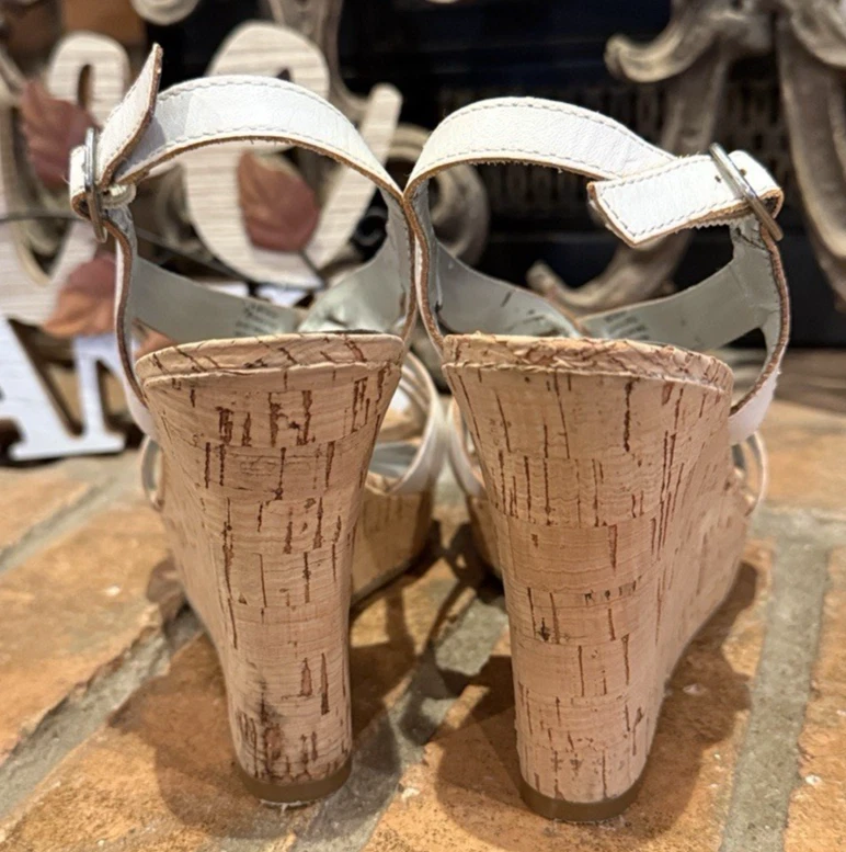 GUESS Wgalana Wedge Sandals - White - Size 6.5M - Image 4 of 4