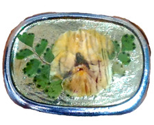 VINTAGE HEART ON PRESSED FLOWER BELT BUCKLE WOMENS SILVER METAL MADE IN USA BOHO