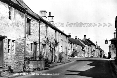 evv-22 Main Street, Hinton Charterhouse bei Freshford, Somerset. Foto