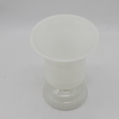 Napco Milk Glass Urn Wase 6" Cleveland USA - Picture 2 of 6