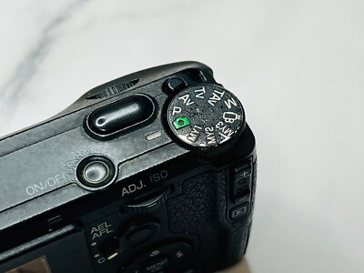 RICOH GR 16.2MP Digital Compact Camera Black W/ Battery Fast