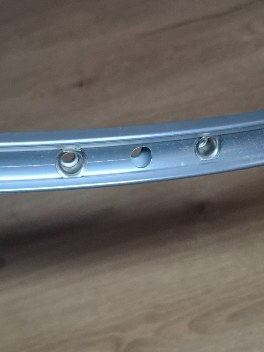 Jante Tubulaire Rétro Mavic Monthlery Pro 700C – 36 Trous – NOS (Neuf Vieux Stock) France