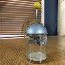 Vintage Hand Crank Nut Grinder Food Processor – Glass Jar – Retro Kitchen Decor