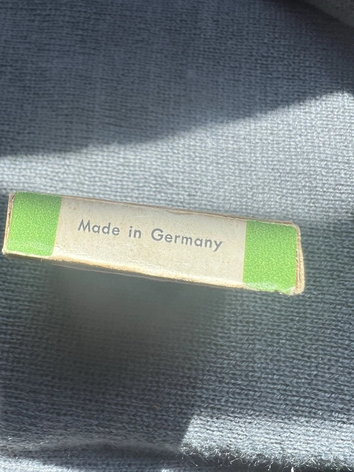 Kodak FIII/32 Yellow Green Filter 32mm Model Number 593 813 Made In Germany - Image 3 of 4