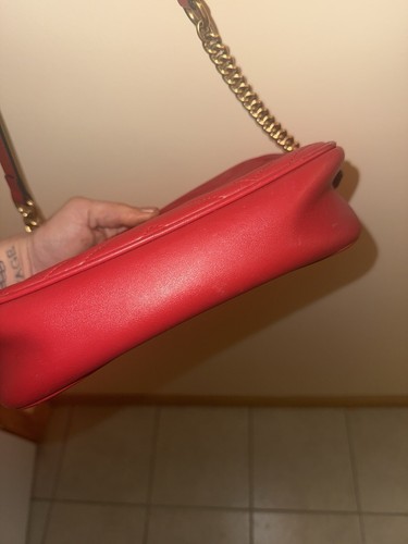 Authentic Gucci GG Marmont Matelasse Red Mini Shoulder Bag Calf Crossbody - Picture 6 of 6