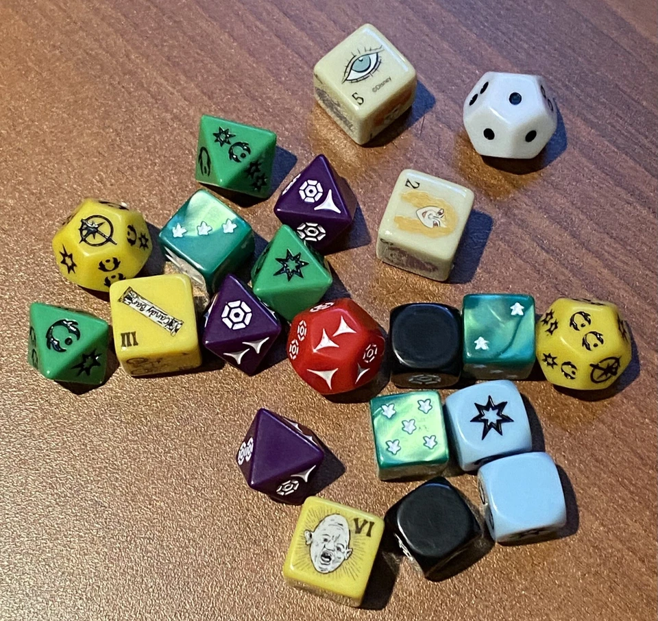 Lot Of 21 Dice Magic The Gathering Dungeons and Dragons D&D + More - Image 2 of 4