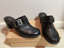 Clarks Slip On Mules Black Bendable Leather Clogs Shoes Womens Size 7M