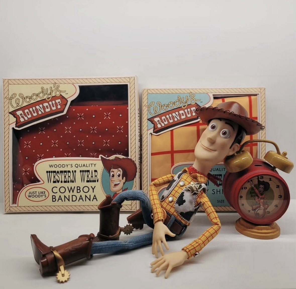 Toy Story Woody Woody's Roundup Scarf and mirror | eBay